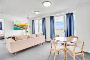 Χώρος καθιστικού στο Cairns Central Apartment