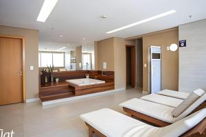 Χώρος καθιστικού στο iFlat Brookfield Towers BTLX2407 Jardim Goiás
