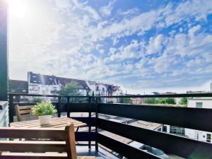 Μπαλκόνι ή βεράντα στο Tolstov Apartments - 2 or 3 Room Apartments - 15 Min zur Messe DUS & 10 Min Old Town DUS