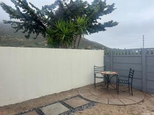 Billede fra billedgalleriet på Private cottage with Mountain view, 10 min to Beach i Cape Town