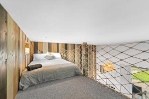 Voodi või voodid majutusasutuse Cosy Cabin Getaway - Ashbourne toas