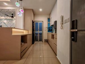 Φωτογραφία από το άλμπουμ του Near MMHE - 3 Bedrooms Homestay Meridin Bayvue Pasir Gudang σε Masai