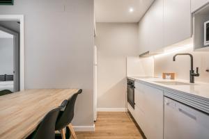 A kitchen or kitchenette at Teso dera Mina by Totiaran