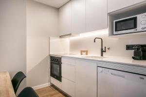 A kitchen or kitchenette at Teso dera Mina by Totiaran