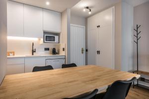A kitchen or kitchenette at Teso dera Mina by Totiaran