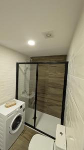 Un baño de Gaveta Boémia Apart Covilhã 10 fotos más