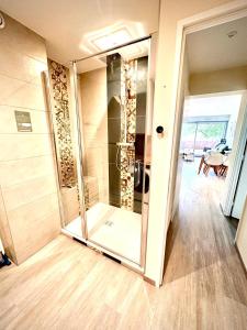 Ένα μπάνιο στο Sphinx de Thau