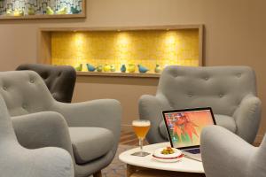 Posezení v ubytování ibis Styles Chaumont Centre Gare