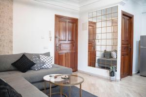 Posezení v ubytování AnfaSuites - Le Central - Parking Free - CasaPort 5min + 20 fotografií