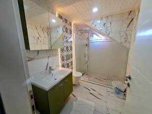 Koupelna v ubytování Villa Bahar + 9 fotografií