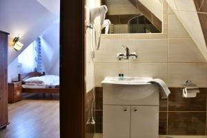 Ένα μπάνιο στο Pokoje u Wojtanka-zniżki na termy +99 φωτογραφίες