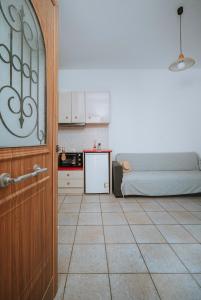 A cozinha ou cozinha compacta de Theros