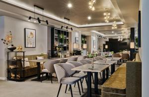 Χώρος καθιστικού στο Leonardo Royal Hotel Warsaw +96 φωτογραφίες