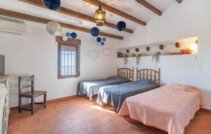 Postel nebo postele na pokoji v ubytování Casa Antonia - Villa entière avec piscine - Vue mer et montagne - Algarrobo - Costa del Sol + 26 fotografií