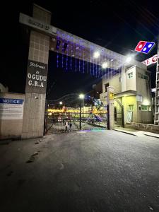 Hoone, kus hommikusöögiga majutusasutus asub