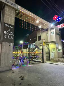 Hoone, kus hommikusöögiga majutusasutus asub