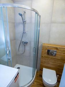Bilik mandi di D3 Apartamenty