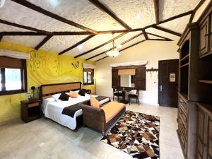 Postel nebo postele na pokoji v ubytování Tequendama Hotel Campestre Villavicencio + 37 fotografií