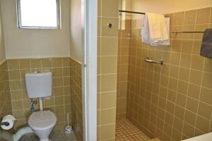 Ένα μπάνιο στο Wards Holiday Flat 4