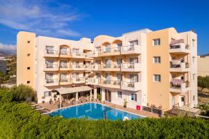 Bazén v ubytování Nereides Hotel nebo v jeho okolí