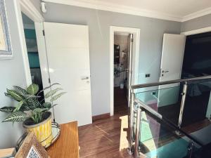 Telewizja i/lub zestaw kina domowego w obiekcie Magma Paraiso Royal