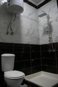 Bagno di Keeper Pyramids View INN