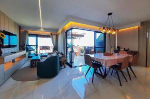 Gallery image of Beverly Hills Cobertura Premium Vista Panorâmica in Mangabeira