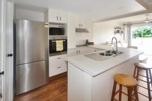A kitchen or kitchenette at 164 Isle of Palms Resort