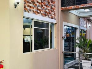 Fotografie z fotogalerie ubytování 3D SUITES N LOUNGe v destinaci Egbelu