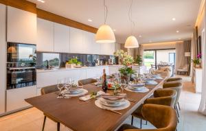 Η κουζίνα ή μικρή κουζίνα στο Villa Christall