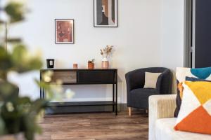 Posezení v ubytování Le Grand Colbert - By PrestiPlace