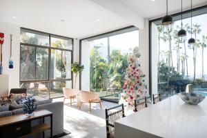 Χώρος καθιστικού στο Redondo Beach 1BR w Pool Gym WD nr Beach LAX-616