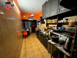 Кухня или мини-кухня в Hostel by zooFamily
