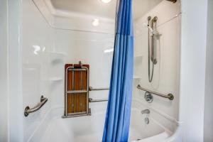 Gallery image of Motel 6-Red Deer, AB in Red Deer