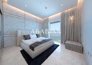 Fotografie z fotogalerie ubytování Luxurious 2BR at 1 JBR with Sea View v Dubaji