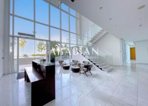 Fotografie z fotogalerie ubytování Luxurious 2BR at 1 JBR with Sea View v Dubaji