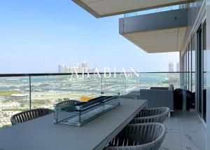 Fotografie z fotogalerie ubytování Luxurious 2BR at 1 JBR with Sea View v Dubaji