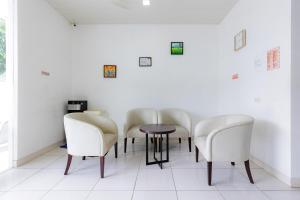RedDoorz Syariah near Transmart Lampung的休息区