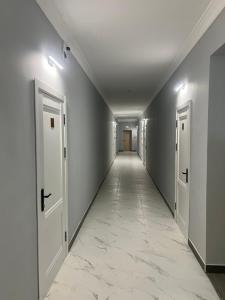 Φωτογραφία από το άλμπουμ του Hotel Room σε Aτιράου