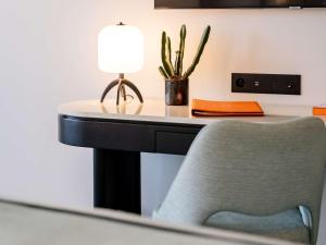 Foto da galeria de Mondrian Cannes em Cannes