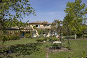 Zahrada ubytování superb prestige property with indoor heated swimming pool, seminar room and tennis court in mouries, in the alpilles in provence – 16 people