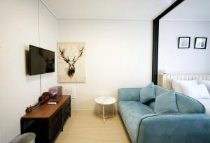 TV a/nebo společenská místnost v ubytování Wellstay hotel Incheon