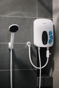 Koupelna v ubytování Seaview Infinity Pool 2BR 2CP 8Pax Urban Suite 251