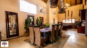 Posezení v ubytování Zebula Golf and Wildlife Estate - The Milky Way Pax 12 - Moi Signature Luxury villa + 54 fotografií