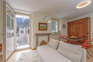 Posezení v ubytování "Vue Du Clocher" - Etroubles Boutique Apartment