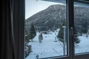 冬天的Studio 54 Davos