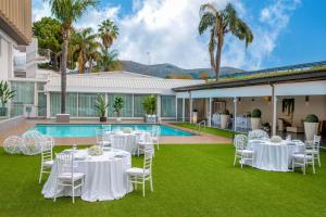 The swimming pool at or close to Hotel I Gigli