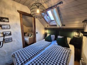 Posteľ alebo postele v izbe v ubytovaní Panorama Retreat Nockblick - Ski, Hike & Relax