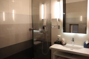 Un baño de Zepter Hotel Belgrade, member of Zepter Hotels
