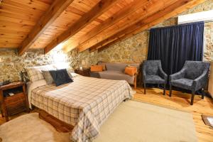 Posedenie v ubytovaní Petrino Lodge